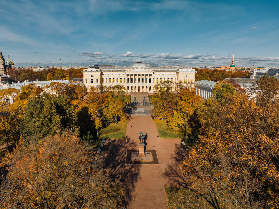 Площадь искусств 3 фото Осень в Петербурге - время для семьи - White Sposa Russia