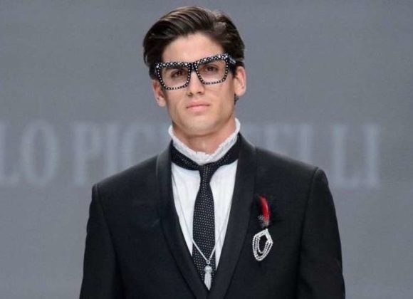 Мужчина с иголочки фон-11-806x1024