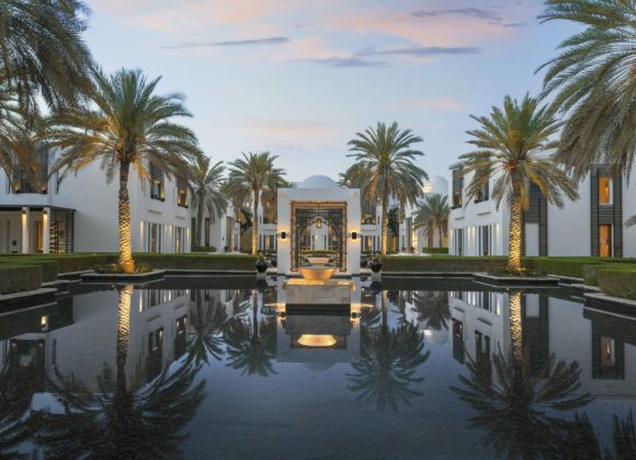 Встречайте весну в любом уголке мира CMU - The Watergardens (4)