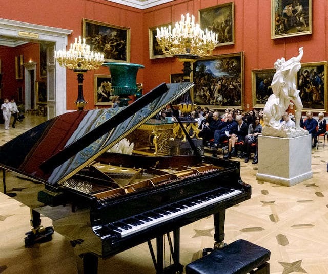 УИК-ЭНД «ПИАНИССИМО» В ПЕТЕРБУРГЕ ghe-lei-event-pianissimo01_640x798