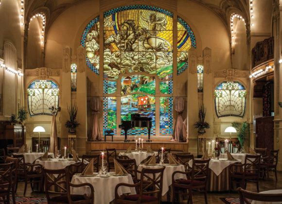Сокровенный момент в легендарном российском ресторане Europe restaurant (4)