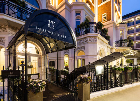 Baglioni Hotel London entrance ©DiegoDePol