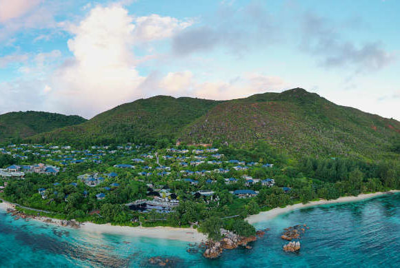 Авторское спа-меню на любой вкус и возраст от Raffles Seychelles 0505_19_RFLSEY_Drone_Property_AM-14