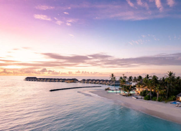 Baglioni Resort Maldives: частичка Италии в райских тропиках Sunset_Baglioni_Resort_Maldives