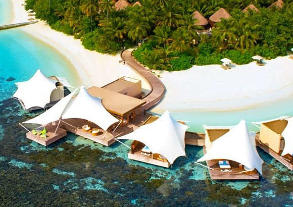 Зажигательные новогодние праздники в W Maldives! whoMLEWHre-164143-AWAY-Spa-aerial-view-High-770x410