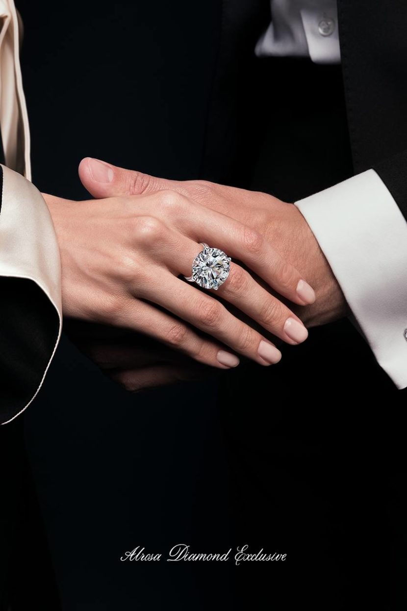 Alrosa Diamond Exclusive представляет идеальное трио бриллиантов на предновогоднем показе в «Метрополе» 5390880068055721439