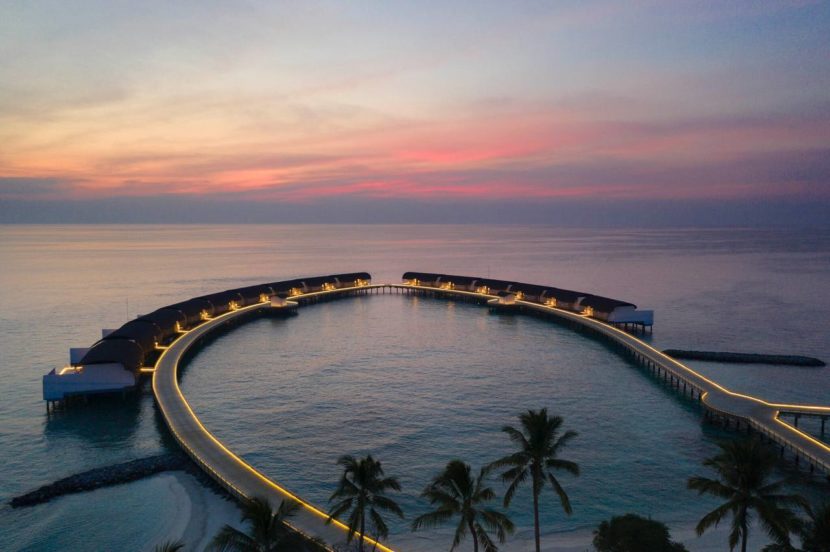 «Бесконечное лето» на курорте Westin Maldives Miriandhoo 5282864960571042522