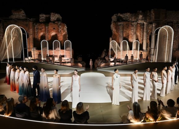 Bvlgari представляет коллекцию Polychroma High-End на уникальном показе в Греческом театре Bvlgari Polychroma High Jewelry And High- End Watches Event