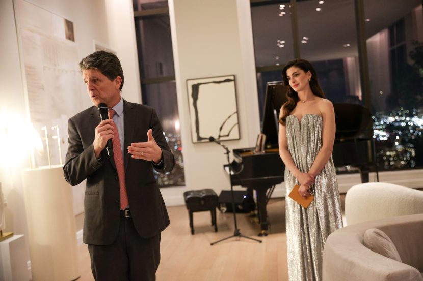 Mark Shriver, Anne Hathaway